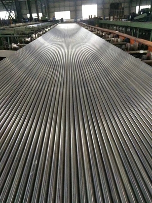 Ống liền mạch hợp kim T11 T12 ASTM A213 cho dầu mỏ